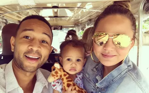 John Legend va deveni tată pentru a doua oară! Chrissy Teigen este însărcinată - VIDEO