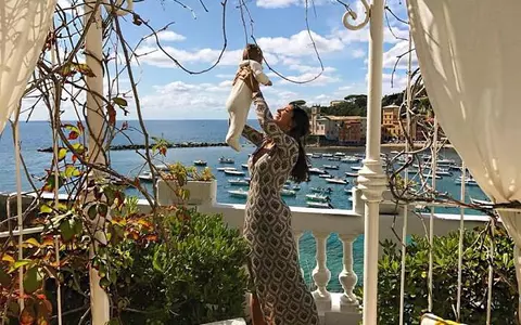 Mădălina Ghenea a părăsit România împreună cu fetița ei! Matei Stratan nu le-a însoţit