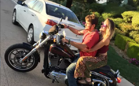 Fiul lui Michael Jackson a făcut un accident de motocicletă! Prince a ajuns cu ambulanţa la spital
