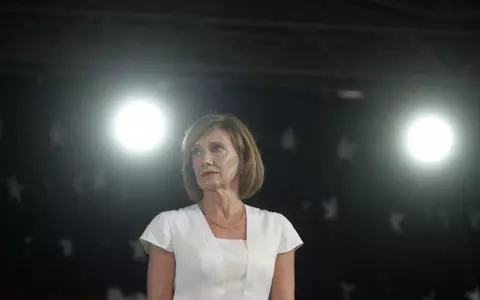 Carmen Iohannis are sau nu operaţii estetice? Ce spune chirurgul estetician Adina Alberts