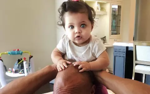 Dwayne “The Rock” Johnson a sărbătorit Ziua Femeii într-un mod special. Ce fetiță superbă are actorul!