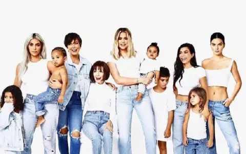 Kris Jenner a cumpărat cărucioare de mii de euro pentru nepoți!
