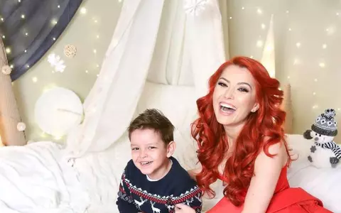 Elena Gheorghe a ajuns la spital cu băiețelul ei. Artista s-a îngrijorat