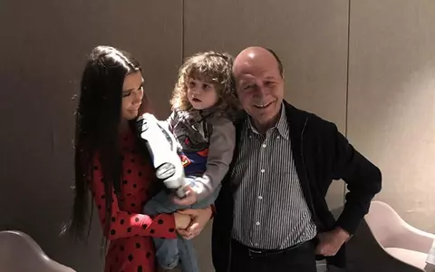 Reacţia lui Traian Băsescu, după ce s-a aflat că Elena e însărcinată a treia oară