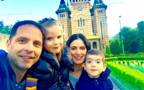 Dan Negru, dincolo de micul ecran! Prezentatorul TV spune azi toate secretele din viața lui de familie, la Interviurile VIVA!