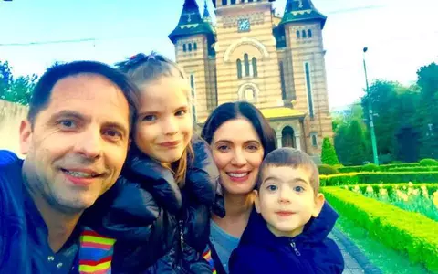 Dan Negru petrece mult timp liber alături de copii: "Îi ajut şi eu la lecţii!"