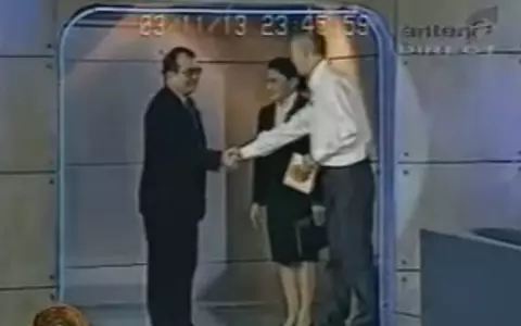 Celebra scenă cu Emil Boc din emisiunea lui Andrei Gheorghe / VIDEO