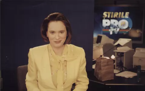 Andreea Esca: "Eram îmbrăcată ca o babă". Evoluția unei TV anchor, în imagini