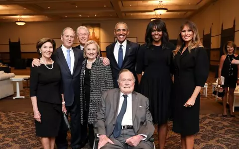 George Bush a ajuns la Terapie Intensivă, la numai o zi de la funeraliile soţiei sale