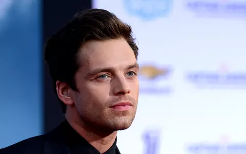 Sebastian Stan, în România. Sute de fani s-au înghesuit să-l vadă pe actorul român din Gossip Girl