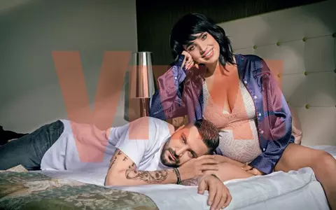Adelina Pestrițu a pozat sexy, în luna a șasea de sarcină! Imagini exclusive de la ședința foto pentru VIVA!