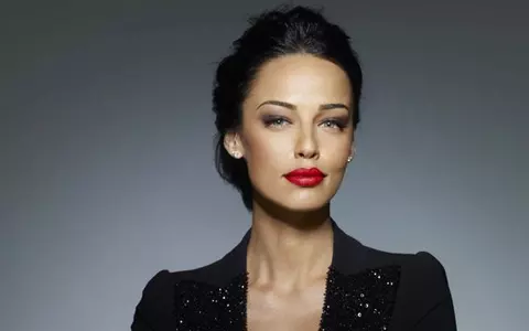 Transformările Andreei Raicu în ultimii 18 ani. Imagini rare cu vedeta de la petrecerile VIVA!