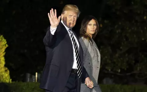 Donald Trump, gafă monumentală. Melania Trump a fost dată la o parte