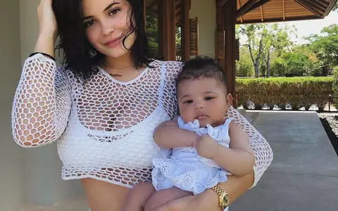 Kylie Jenner, în costum de baie după ce a născut. Vedeta și-a recăpătat silueta