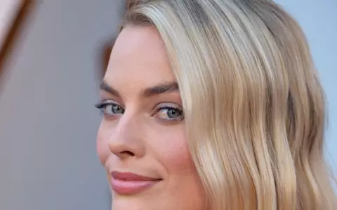 Margot Robbie câştigă milioane. Duce, totuşi, o viaţă lipsită de excese