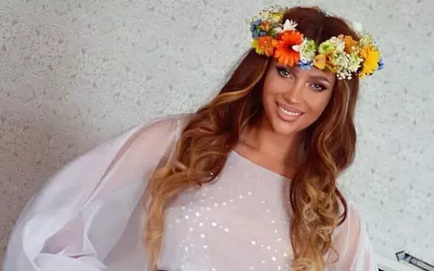 Lora, despre operațiile estetice pe care le-a făcut: ”Am o reconstrucție nazală după patru încercări eșuate”