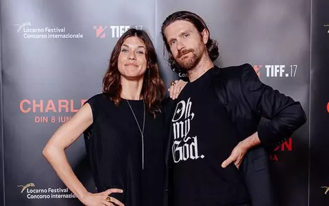 Vedete pe covorul roșu la premiera filmului Charleston. Ana Ularu, cea mai cool apariție!