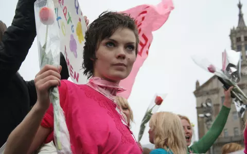 Una dintre cofondatoarele mișcării FEMEN a fost găsită moartă la Paris