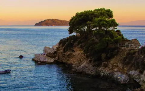 (P) Skiathos, destinația boemilor
