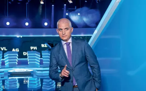 Virgil Ianţu, despre carieră şi viaţa de familie: "Am fost un tip liber care a combinat distracţia cu munca!"