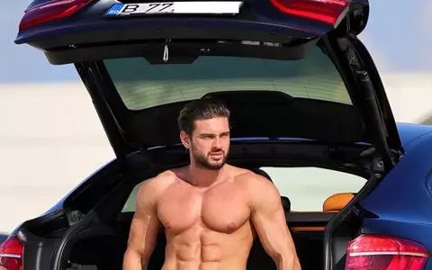 Dorian Popa şi-a tăiat limba la 8 ani. Juratul "Next Star" a trecut prin momente dificile