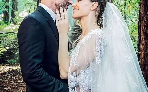 La 44 de ani, Hilary Swank s-a căsătorit cu “bărbatul visurilor” ei