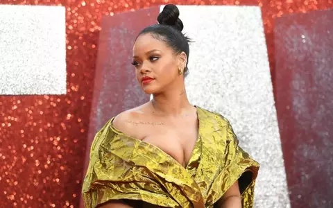 Rihanna, prima femeie de culoare care apare pe coperta revistei Vogue