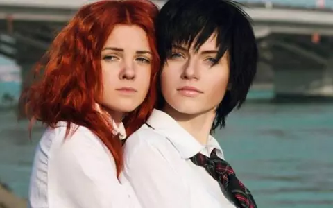 Cum arată astăzi fetele din trupa t.A.T.u. Făceau furori în urmă cu aproape 20 de ani