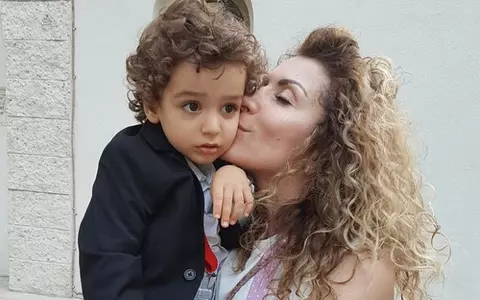 Cum a reacționat băiețelul lui Carmen Brumă după operația acesteia: ”Și-a scris numele pe pansament!”