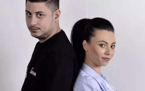 Răzvan de la "Insula iubirii" i-a minţit pe producătorii emisiunii. Adevărul a ieşit la lumină la "ceremonia focului"