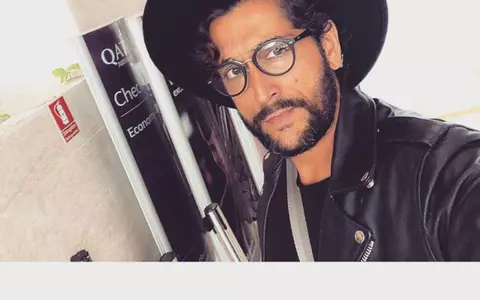 Cezar Ouatu e consolat de iubită după eliminarea de la X Factor Marea Britanie