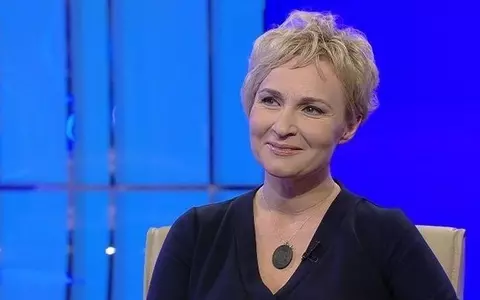 Dana Grecu și-a botezat fetița. Imagini de la creștinarea micuței