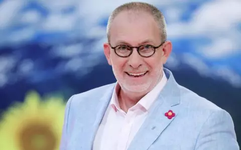 Florin Busuioc a suferit un stop cardio-respirator și a fost resuscitat de trei ori. Actorul a fost operat aseară, iar starea de sănătate este foarte gravă