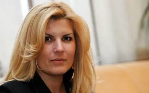 Primele imagini cu fetița Elenei Udrea. Mesajul pe care l-a transmis Adrian Alexandrov