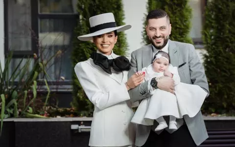 S-a aflat abia acum, după ce au criticat-o mulți! Motivul pentru care Adelina Pestrițu a purtat costum și pălărie la botezul Zenaidei