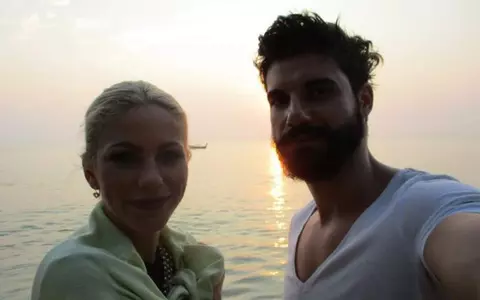 Hannelore, obligată să doarmă în acelaşi pat cu ispita Andy. Concurenta a plâns de furie
