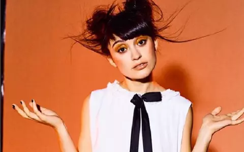 Irina Rimes, goală într-o poză pe internet? Fanii cântăreţei au reacţionat