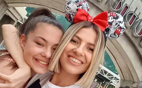 Lor le spun vedetele toate secretele! Cum arată și cu ce se ocupă frații și surorile celebrităților de la noi