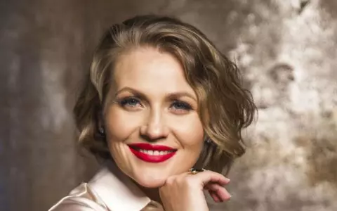 Cum arată Mirela Vaida însărcinată în cinci luni! Sarcina prezentatoarei TV a evoluat