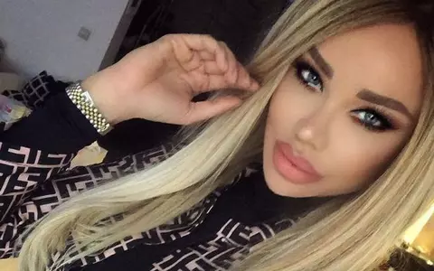 Bianca Drăguşanu şi drama copilăriei. Nu avea casă şi locuia într-o singură cameră, în incinta stadionului de fotbal