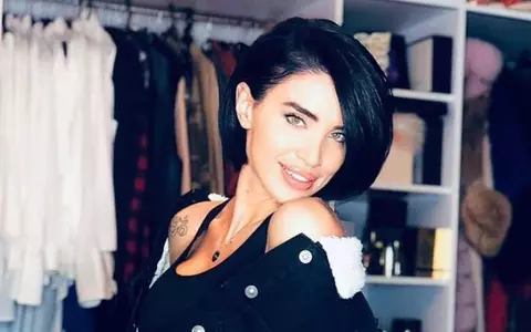 Adelina Pestrițu le pune la punct pe femeile care nu se îngrijesc: ”Ne mirosim transpirația între noi? Facem schimb de păduchi și mătreață?”