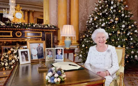 Cum petrece regina Elisabeta a II a Crăciunul. Ziua de 25 decembrie e sfântă pentru familia regală britanică