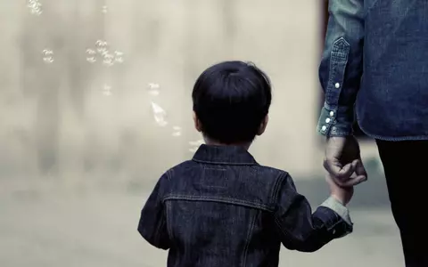 (P) Aspecte care tradeaza o relatie hiperprotectoare cu copilul tau
