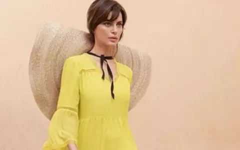 Catrinel Menghia, cu burtica de gravidă la vedere! Vedeta este însărcinată în luna a opta și merge la sală