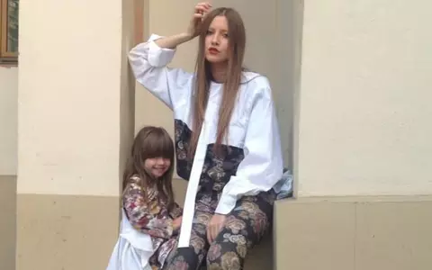 Ce mare și frumoasă a crescut fetița Iuliei Albu. Mikaela moștenește trăsăturile mamei sale