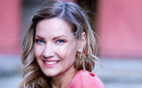 EXCLUSIV! Melania Medeleanu a născut! Are un băieţel perfect sănătos