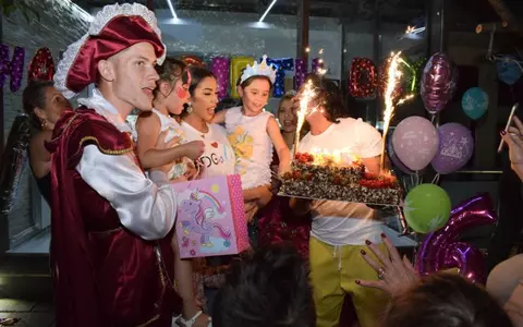 Ce mari au crescut fetele lui Pepe şi ale Ralucăi Pastramă! Maria şi Rosa Alexandra sunt tare cochete