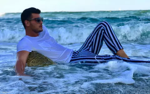 Răzvan Botezatu vorbește despre orientarea lui sexuală. Cu ce bărbat s-a iubit fostul prezentator TV