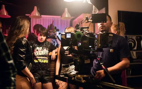 Gina Pistol şi Smiley, primele fotografii din filmul "Oh, Ramona" în care joacă împreună