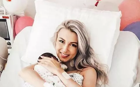 Iulia Albu, critici dure la adresa Andreei Bălan: "Ce noroc să te trezeşti după operaţie machiată şi în lenjerie sexy!"